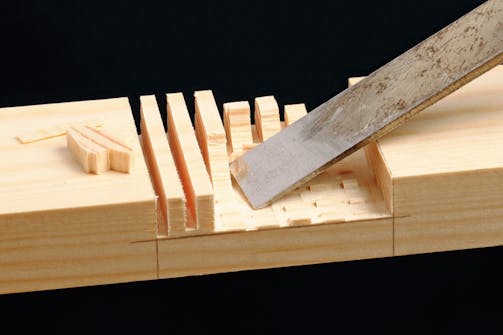 Så gör du en bladfog av trä Bladfog: Utsågning och fogning